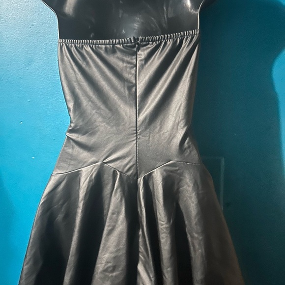 BUNDLE SALE: 15 % off 2 or more dresses/skirt sets - Picture 5 of 6